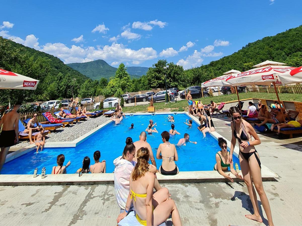 Rafting Centar Rt Hotel Foca Eksteriør billede